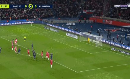 1639348446044008158.gif